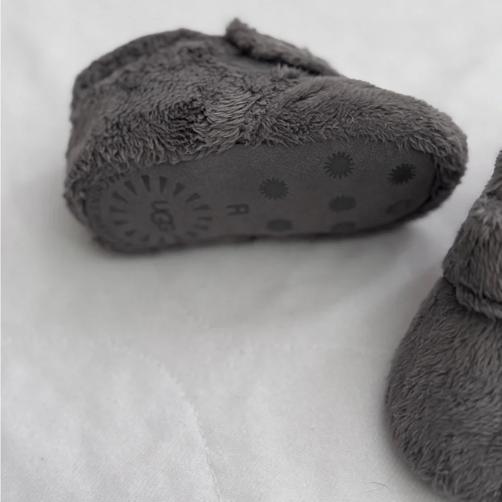 UGG Baby Bixbee Booties Gray Size 2 NWOT